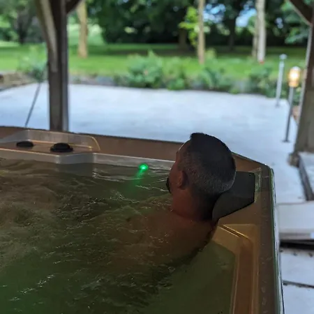 Pensjonat Au Nid Douillet De La Ferme Chauvet 3*